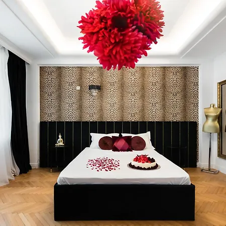 Central In Piata Romana Апартаменти