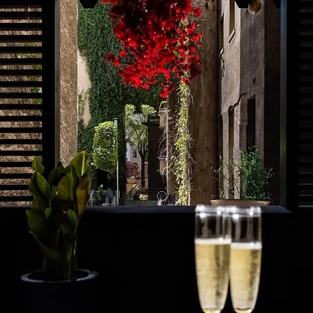 Central In Piata Romana Boekarest