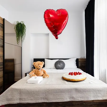 Central In Piata Romana *