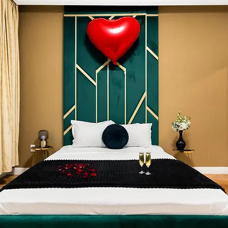 Central In Piata Romana