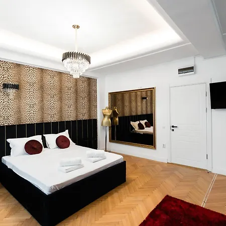 Central In Piata Romana *