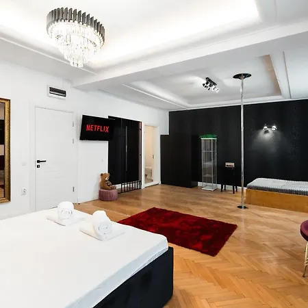 Central In Piata Romana