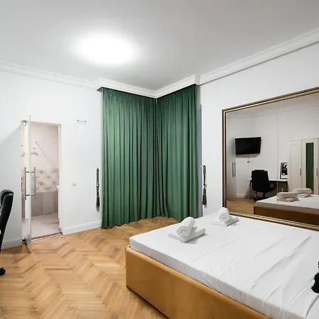 Central In Piata Romana Appartement *