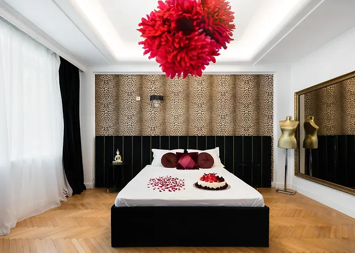 Central In Piata Romana Apartment