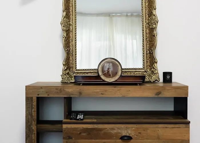 Central In Piata Romana *