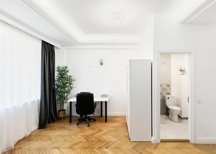 Central In Piata Romana