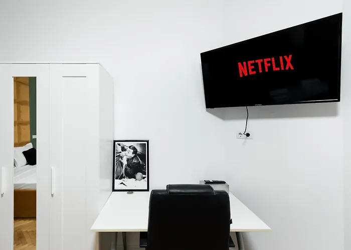 Central In Piata Romana Apartmán *