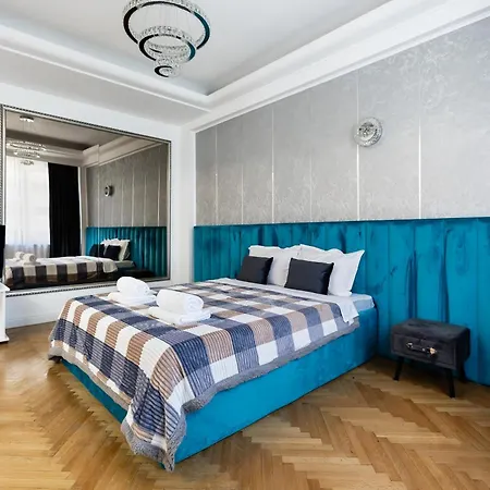 Central In Piata Romana *