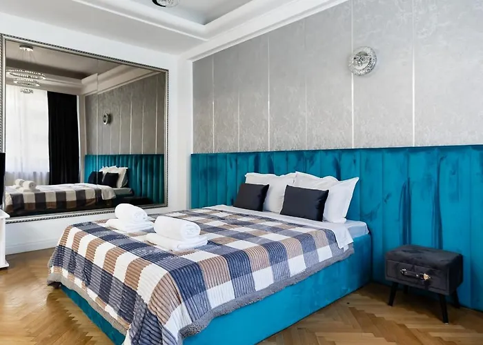 Central In Piata Romana *