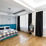 Central In Piata Romana شقة بوخارست